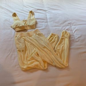 Hollister bra and sweat pant set